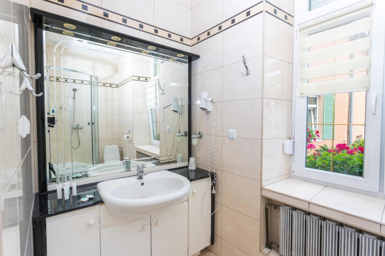 Hotel Wenecki Czestochowa Luaran gambar
